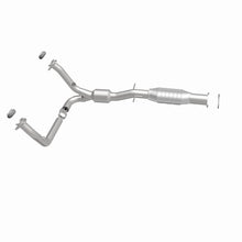 Load image into Gallery viewer, MagnaFlow Direct Fit Catalytic Converter Chevy S-10 00-02 OEM - 49110