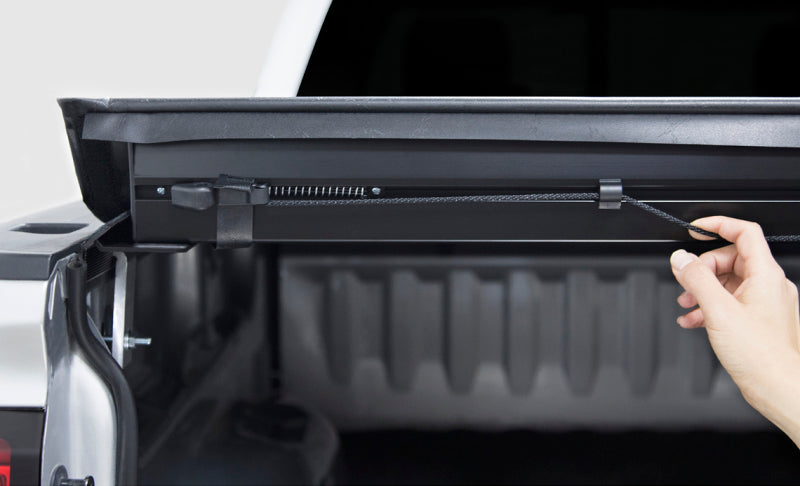 Access Lorado 17-26 Ford Super Duty F-250 / F-350 / F-450 6ft 8in Bed Roll-Up Cover - 41399