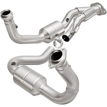 Load image into Gallery viewer, MagnaFlow Direct Fit Catalytic Converter 05-06 Gr Cherokee 4.7 OEM - 49686