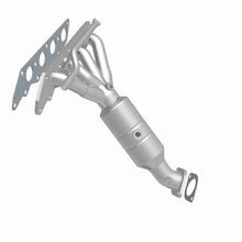 Load image into Gallery viewer, MagnaFlow Direct Fit Catalytic Converter 07 Ford Focus 2.0L Manifold **CA Emissions** - 49842