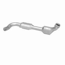 Load image into Gallery viewer, MagnaFlow Direct Fit Catalytic Converter 00-04 Ford E150 4.6L Driver Side - 458001