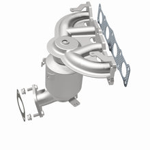 Load image into Gallery viewer, MagnaFlow Direct Fit Catalytic Converter 11-13 Kia Sorento 2.4L Manifold - 52774