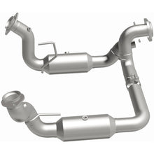 Load image into Gallery viewer, MagnaFlow 20-22 Ford F-250 SD Single Underbody Direct Fit Catalytic Converter - 280246
