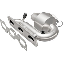 Load image into Gallery viewer, MagnaFlow Direct Fit Catalytic Converter 04-05 Ford Taurus 3.0L - 452045