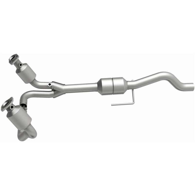 MagnaFlow Direct Fit Catalytic Converter 00-03 Dodge Durango 4.7L - 51338