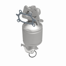 Load image into Gallery viewer, MagnaFlow Direct Fit Catalytic Converter 04-07 Saturn VUE 3.5L Front - 24740