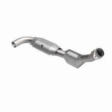 Load image into Gallery viewer, MagnaFlow Direct Fit Catalytic Converter 00-01 Ford F-150 4.6L 2wd - 93152