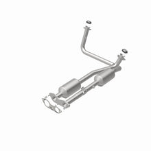 Load image into Gallery viewer, MagnaFlow Direct Fit Catalytic Converter California Grade 96-00 GM Tahoe/Yukon/Escalade 5.7L - 4451453