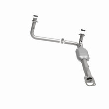 Load image into Gallery viewer, MagnaFlow Direct Fit Catalytic Converter California Grade 96-99 GM K/C 1500/2500 5.0L V8/4.3L V6 - 4451457