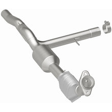 Load image into Gallery viewer, MagnaFlow 04-06 F-150 V8 4.6 OEM Underbody Direct Fit Converter - 52450