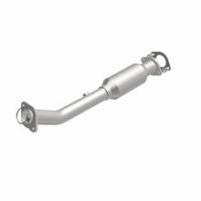 Load image into Gallery viewer, MagnaFlow 2004 Nissan Titan 5.6L Direct Fit Converter - 4593218
