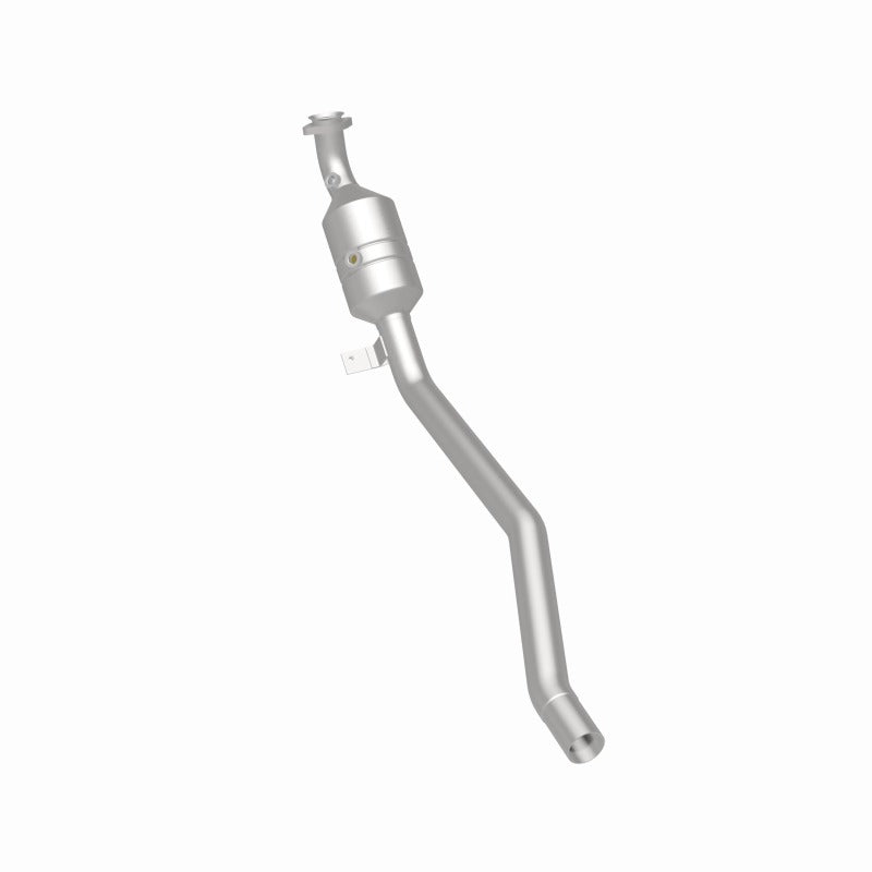 MagnaFlow Direct Fit Catalytic Converter 2006-2011 R350 3.5 L Underbody - 52177