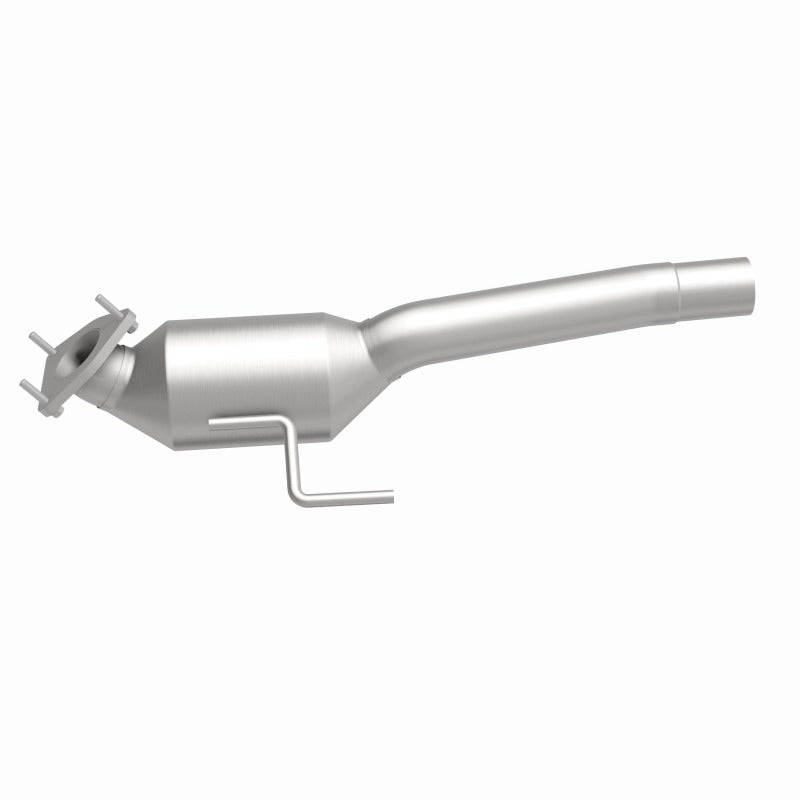 MagnaFlow Direct Fit Catalytic Converter 04-07 VW Touareg 4.2L Passenger Side - 51156