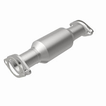 Load image into Gallery viewer, Magnaflow 07-10 Kia Sedona 3.8L California Grade CARB Compliant DF Catalytic Converter - 5592447