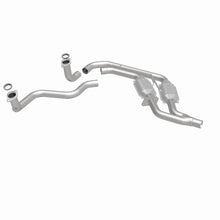 Load image into Gallery viewer, MagnaFlow Conv DF GM 89 92 (2.5in Tubing) - 23479
