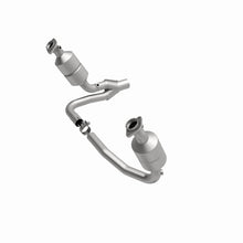 Load image into Gallery viewer, MagnaFlow Direct Fit Catalytic Converter 04 Dakota 3.7/4.7 4WD OEM - 49658