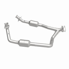 Load image into Gallery viewer, MagnaFlow 2003 Ford E-350 Super Duty 5.4L Direct Fit Converter - 4583378