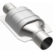 Load image into Gallery viewer, MagnaFlow Universal Catalytic Converter 2.5 Dual O2 Boss FED - 94166