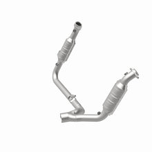 Load image into Gallery viewer, MagnaFlow Direct Fit Catalytic Converter RAM Pickup 2006 8 5.7L - 24491