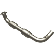 Load image into Gallery viewer, MagnaFlow Direct Fit Catalytic Converter 01-03 Ford E150 4.2L D/S - 447158