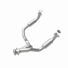 Load image into Gallery viewer, MagnaFlow Direct Fit Catalytic Converter 2007-2008 Cadillac Escalade 6.2L - 5451631