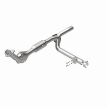 Load image into Gallery viewer, MagnaFlow 01-03 Ford F150 XL/XLT V6 4.2L OEM Grade / EPA Compliant Direct-Fit Catalytic Converter - 21-249