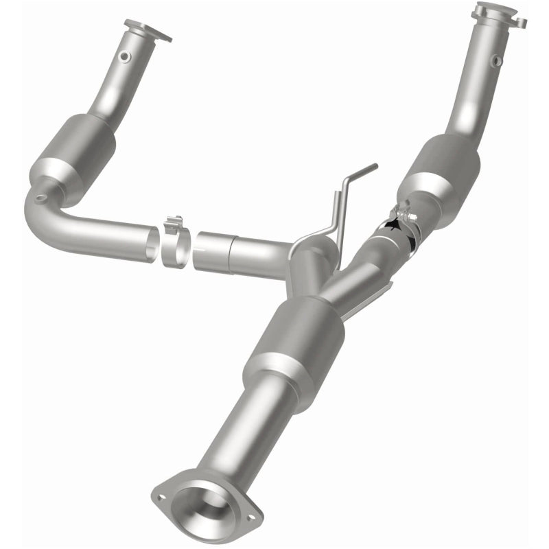 MagnaFlow 12-14 Chevrolet Silverado 2500 HD 6.0L Direct Fit Converter - 5582812