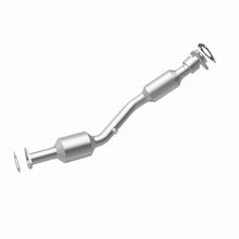 Load image into Gallery viewer, MagnaFlow 2007 Saturn Vue 2.4L Direct Fit Converter - 5481722