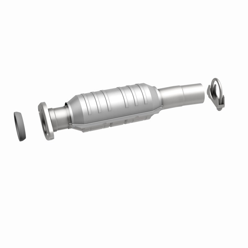 MagnaFlow Direct Fit Catalytic Converter 04-06 Toyota Sienna 3.3L AWD Rear - 24158