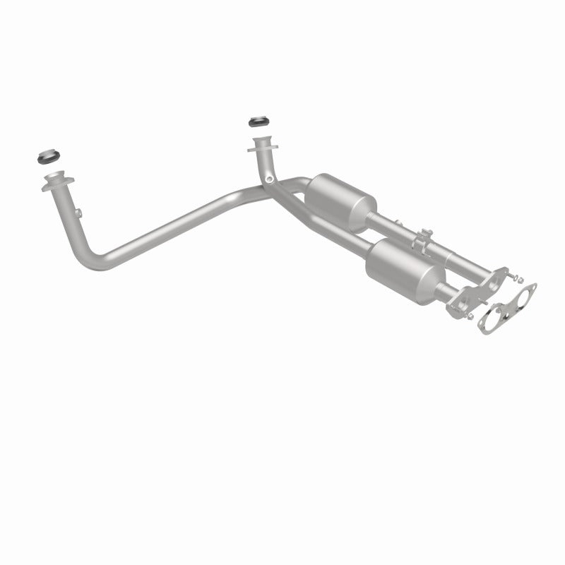 MagnaFlow Direct Fit Catalytic Converter California Grade 96-00 GM Tahoe/Yukon/Escalade 5.7L - 4451453