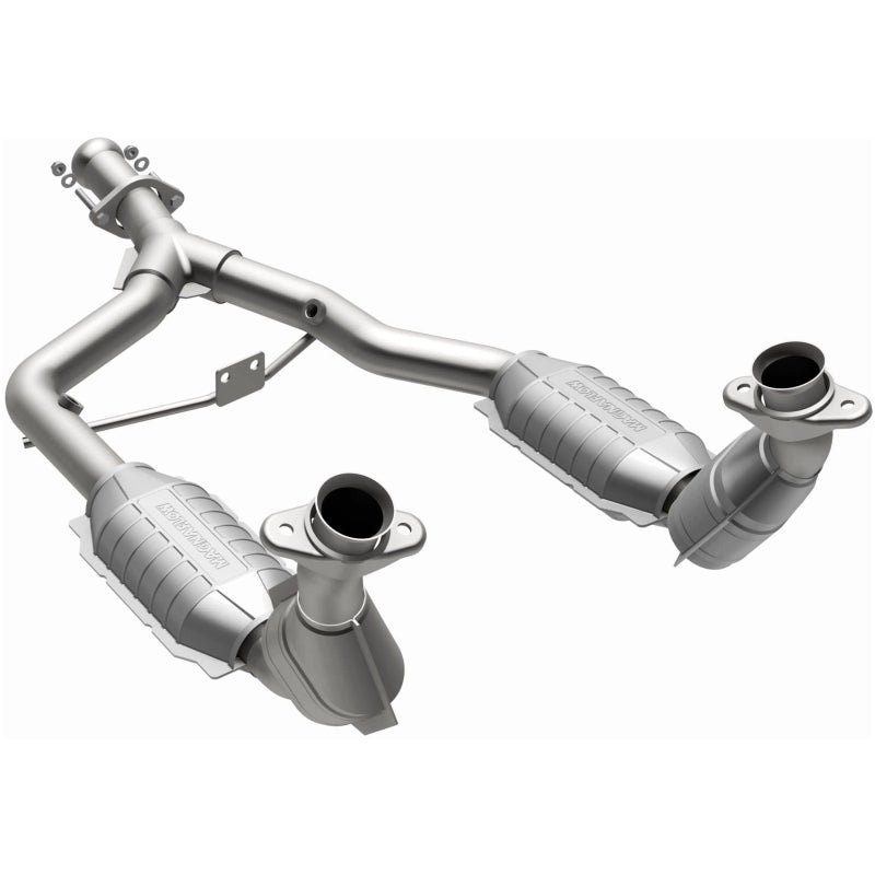 MagnaFlow Direct Fit Catalytic Converter 96-98 Ford Mustang 3.8L - 93344