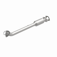 Load image into Gallery viewer, MagnaFlow 05-16 Nissan Frontier 2.5L Direct Fit Converter - 5592602