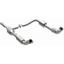Load image into Gallery viewer, MagnaFlow Direct Fit Catalytic Converter OEM 07-08 Ford E-150 - 5582640