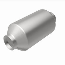 Load image into Gallery viewer, MagnaFlow GM 3500/4500 HD 6.0L 3in Universal Converter - 51809