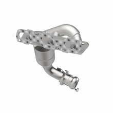 Load image into Gallery viewer, MagnaFlow Direct Fit Catalytic Converter 01-06 Escape 3.0 with oil - 24367