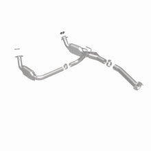 Load image into Gallery viewer, MagnaFlow Direct Fit Catalytic Converter Chevy Express 4.3L/5.4L - 51092