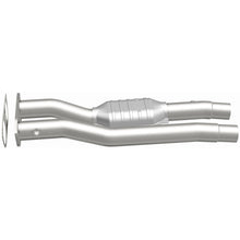Load image into Gallery viewer, MagnaFlow 96-99 Chevy C2500 Suburban 7.4L Direct Fit Converter - 4451471