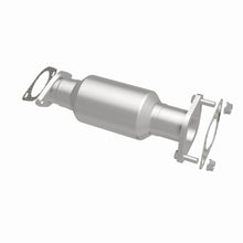 Load image into Gallery viewer, MagnaFlow Direct Fit Catalytic Converter 2011 Kia Sorento 3.5 Underbody - 52644