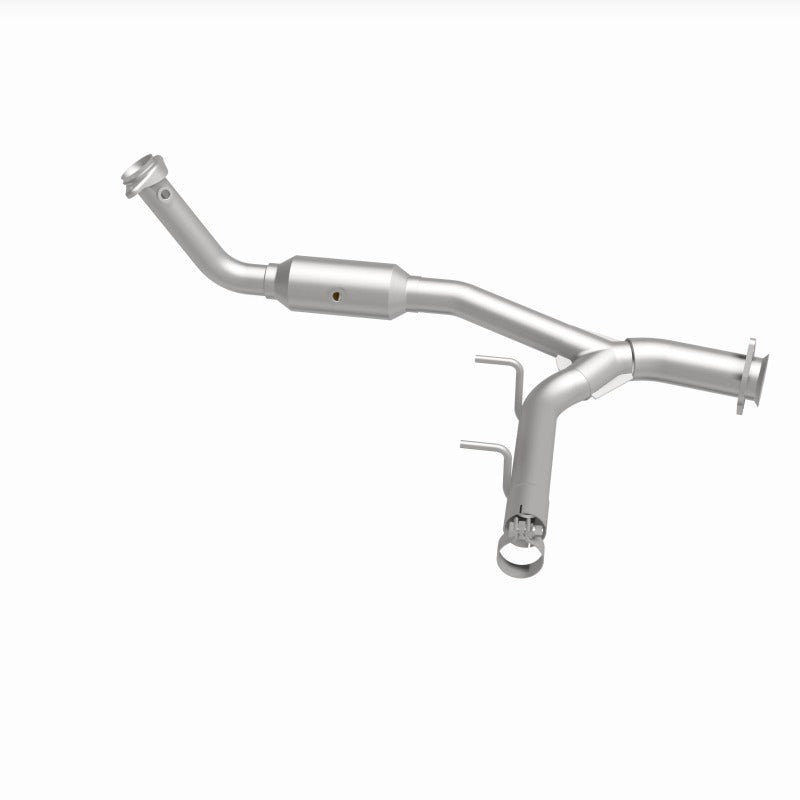 MagnaFlow 05-06 Ford Expedition 5.4L Direct Fit Converter - 4651411