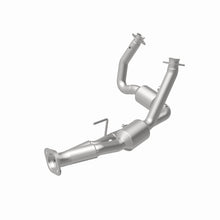 Load image into Gallery viewer, MagnaFlow 06-09 Jeep Commander 4.7L Direct Fit Converter - 5451709