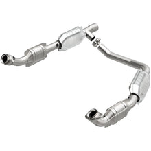 Load image into Gallery viewer, MagnaFlow Direct Fit Catalytic Converter Ford E350 Van 06 5.4L OEM - 49439