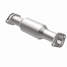 Load image into Gallery viewer, Magnaflow 07-10 Kia Sedona 3.8L California Grade CARB Compliant DF Catalytic Converter - 5592447
