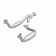 Load image into Gallery viewer, MagnaFlow Direct Fit Catalytic Converter 03-06 Chevy SSR 5.3/6.0 OEM - 49580