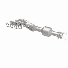 Load image into Gallery viewer, MagnaFlow Direct Fit Catalytic Converter BMW 5-6 04-05 P/S OEM - 49790