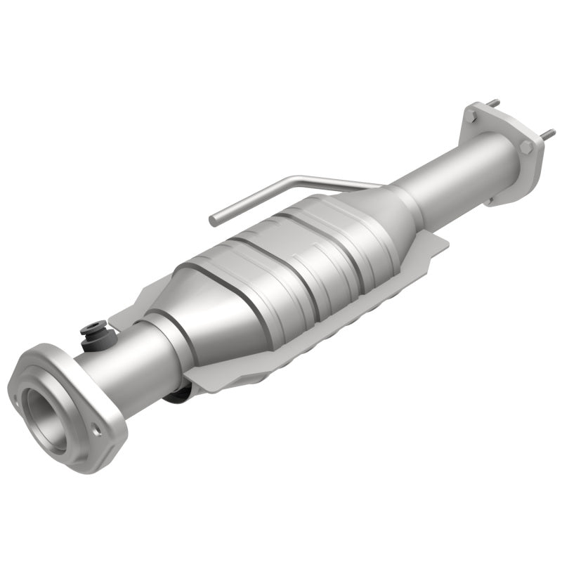 MagnaFlow Direct Fit Catalytic Converter 00-04 Jeep Wrangler Rear - 447211