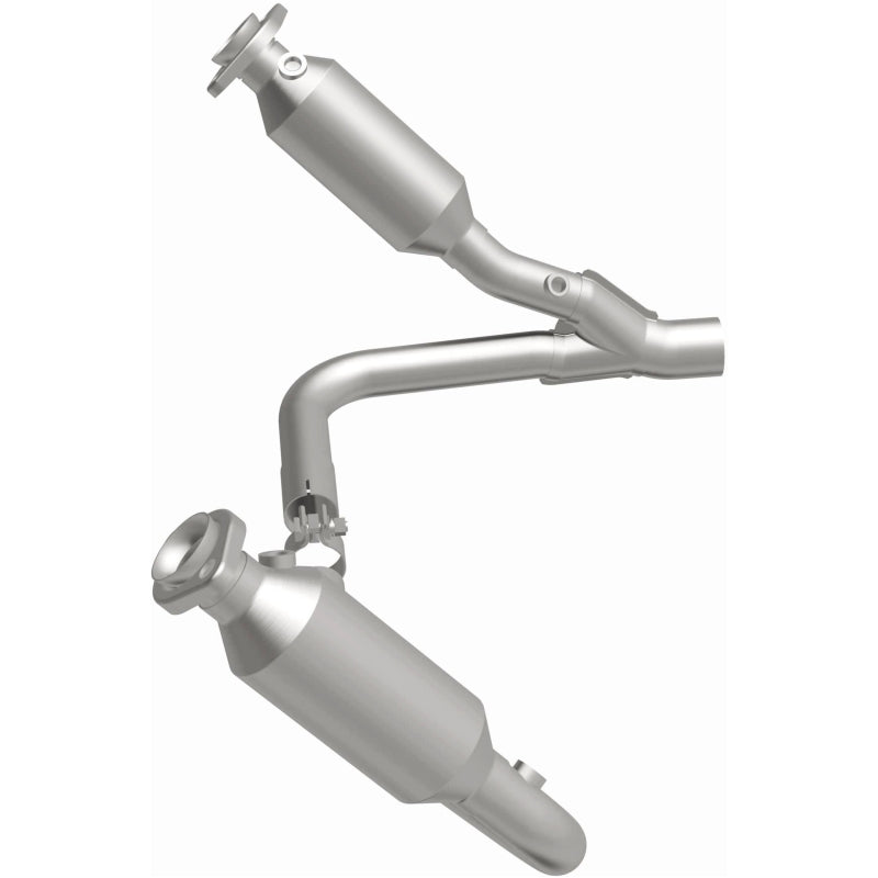 MagnaFlow Direct Fit Catalytic Converter California Grade 07-08 Dodge Durango 3.7L - 5551832