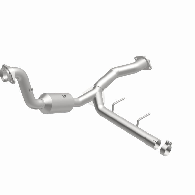 MagnaFlow Direct Fit Catalytic Converter 15-17 Ford F150 V6 2.7L OEM Underbody - 21-471