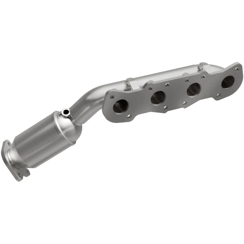 MagnaFlow Direct Fit Catalytic Converter 12-16 Hyundai Equus V8 5.0L Manifold - 22-092