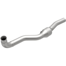 Load image into Gallery viewer, MagnaFlow Direct Fit Catalytic Converter 06- GM Silv/Sierra 6.6L - 60502