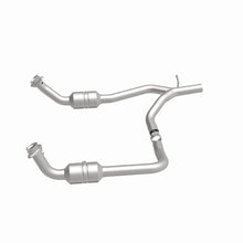Load image into Gallery viewer, MagnaFlow 09-14 Ford E-250 4.6L Direct Fit Converter - 5551153